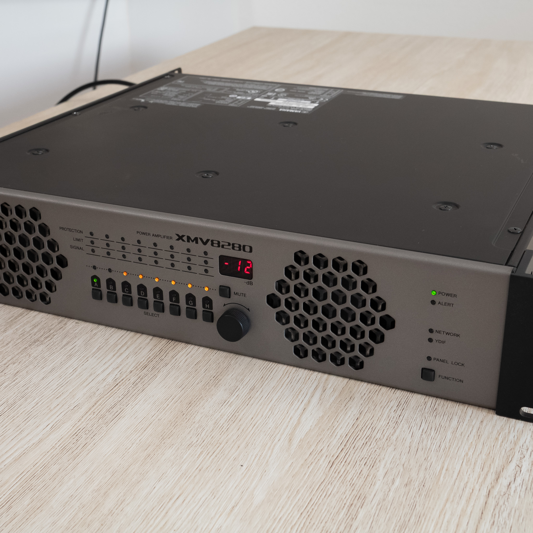 Yamaha XMV8280 (occasion) 3 Yamaha XMV8280 (occasion) – Image 3